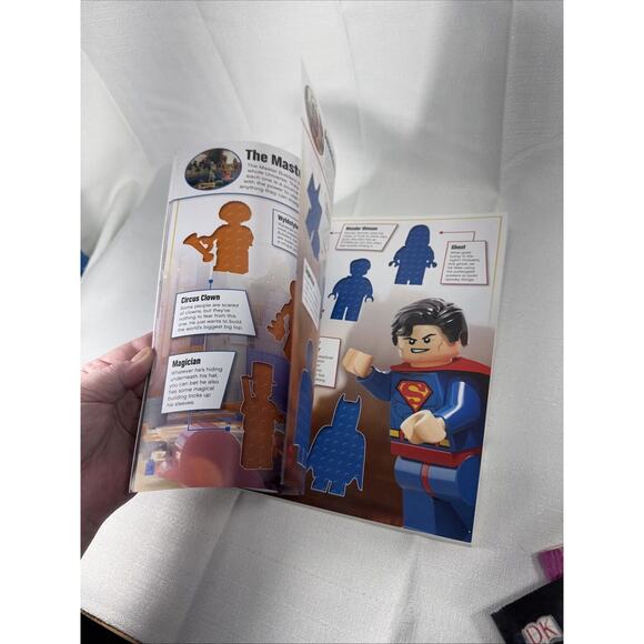 Ultimate Sticker Reusable Stickers 1000+ LEGO Movie‎ by DK 2013 - Picture 9 of 10